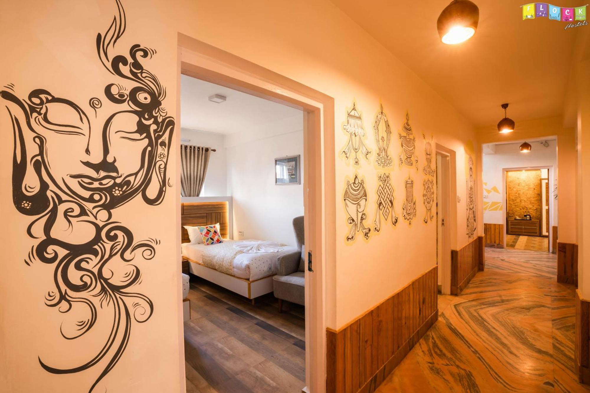 Hostel Flock *
